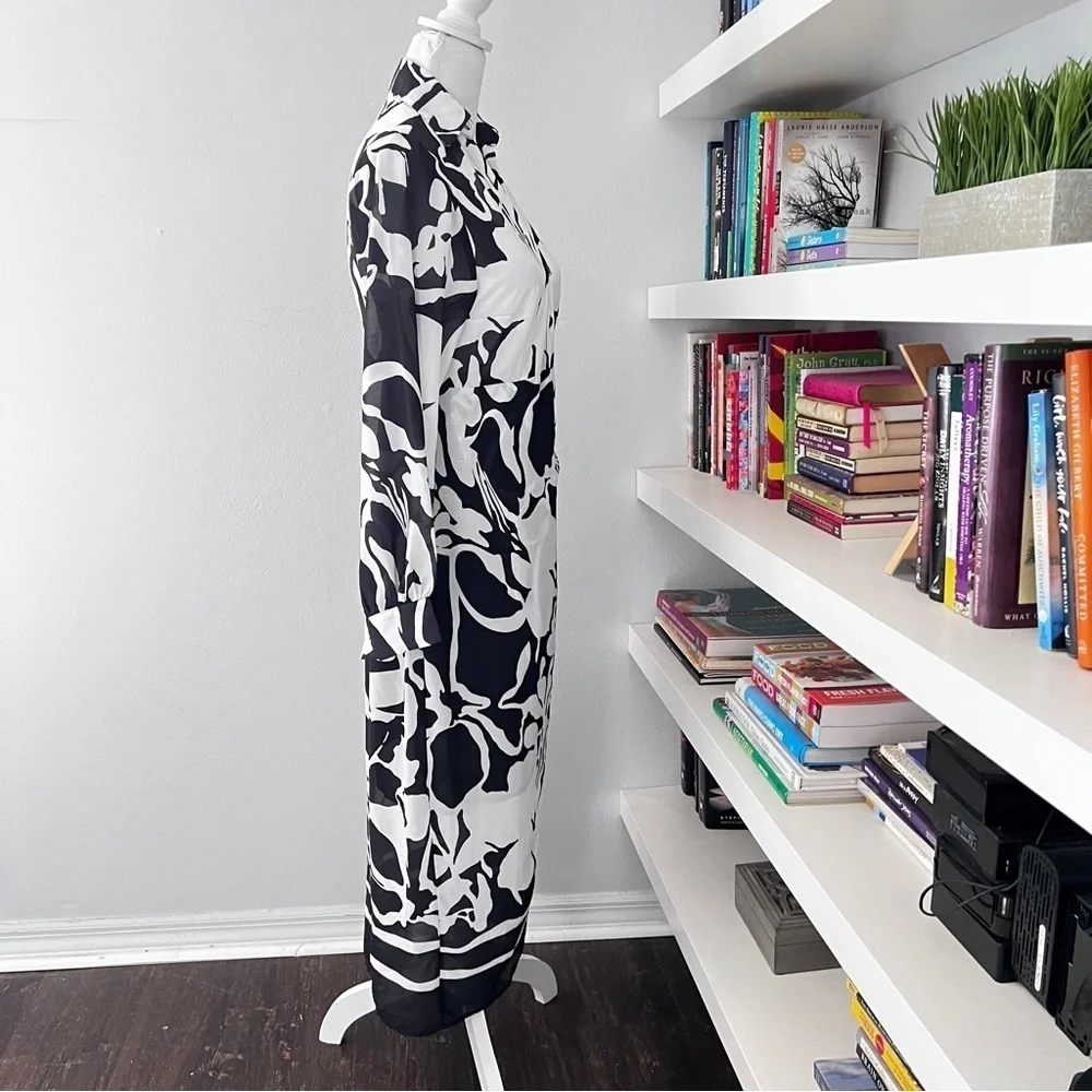 AREA STARS White & Black Sheath Dress, Size Medium